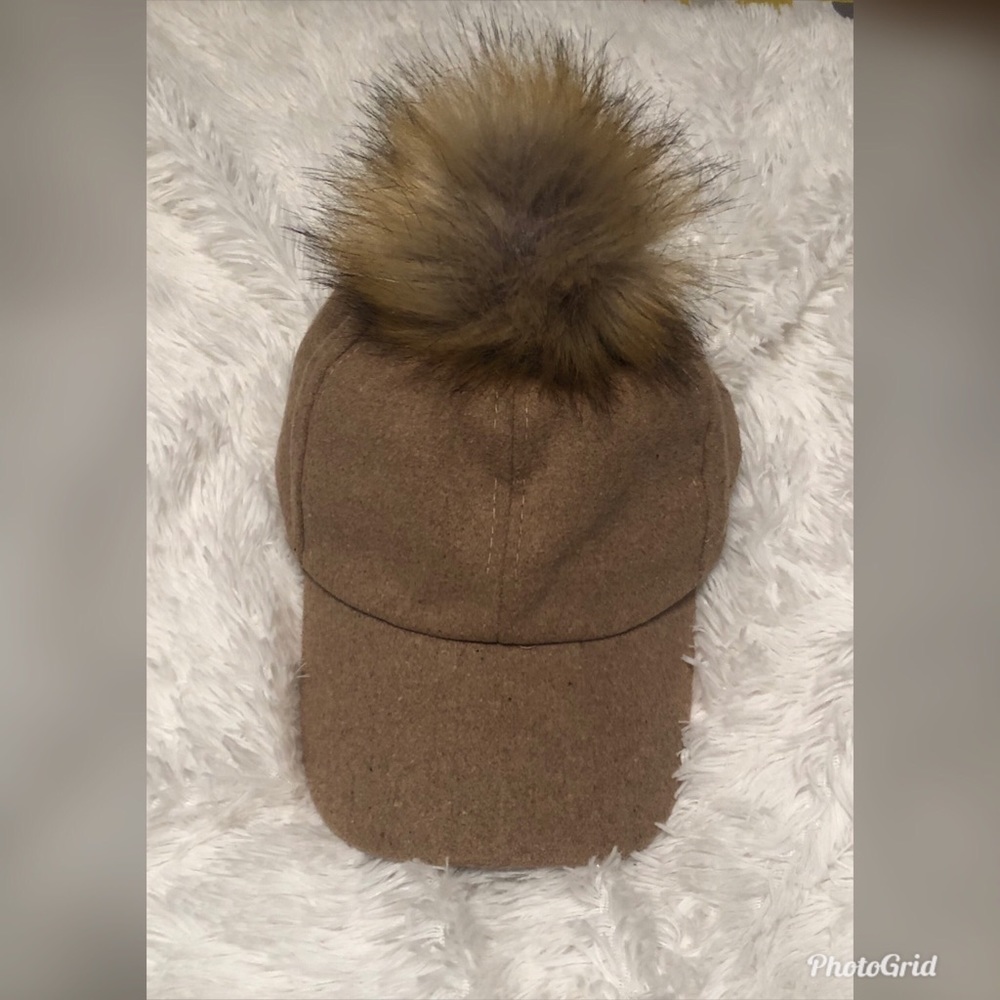 Faux fur Pom cap